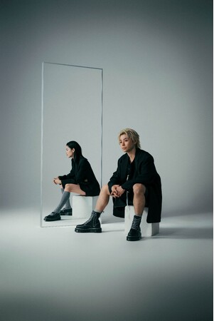 DR. MARTENSより春の最新コレクション“THE DOUBLE STITCH”と 日本限定発売の“THE WHITE SMOOTH”が登場！