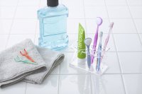 舌ブラシのシキエンが小学校低学年の保護者720名にアンケート実施！新入学で新しいお友達と出会う子供たち！身だしなみケアしてますか？
