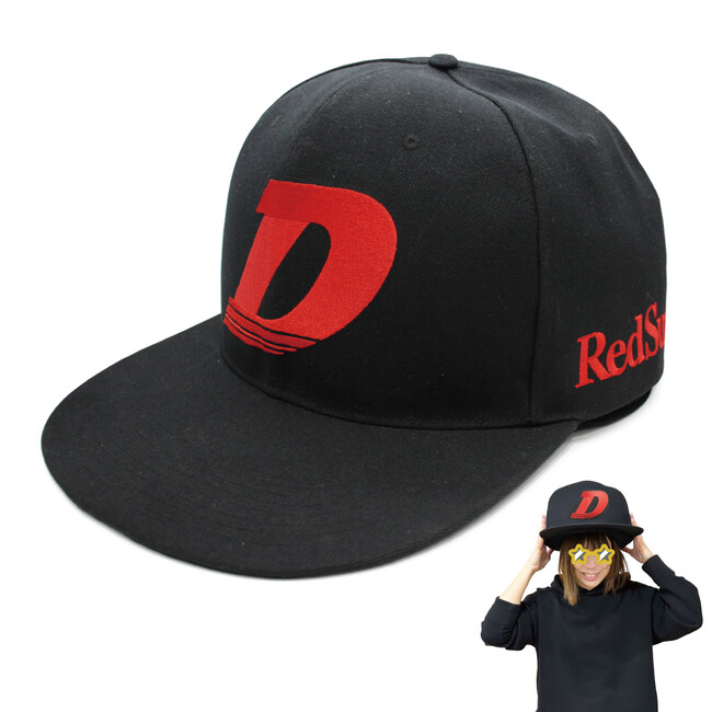 大きすぎる新商品・・・！『頭文字D』BIG CAP が「大阪オートメッセ2026」で販売決定！