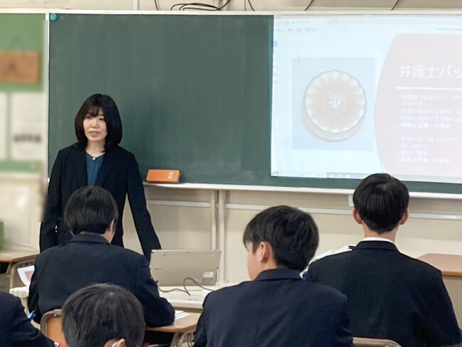 「将来は何歳からでも変えられる」アディーレ法律事務所の弁護士が名古屋市の中学校でキャリア教育を実施