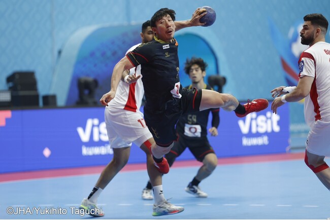 【マッチレポート】反撃の糸口を探るも及ばず、準決勝は悔しい敗戦《第22回男子ハンドボールアジア選手権》