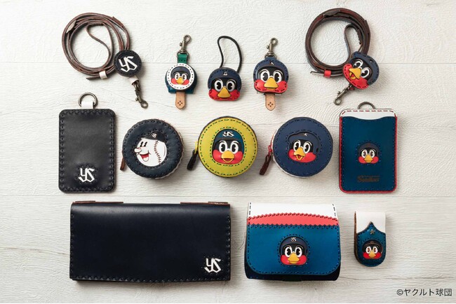 プロ野球球団「東京ヤクルトスワローズ」とハンドメイドレザーブランド OJAGA DESIGN とのコラボレーションコレクションの人気アイテムが ヒキダシストアに復刻登場です