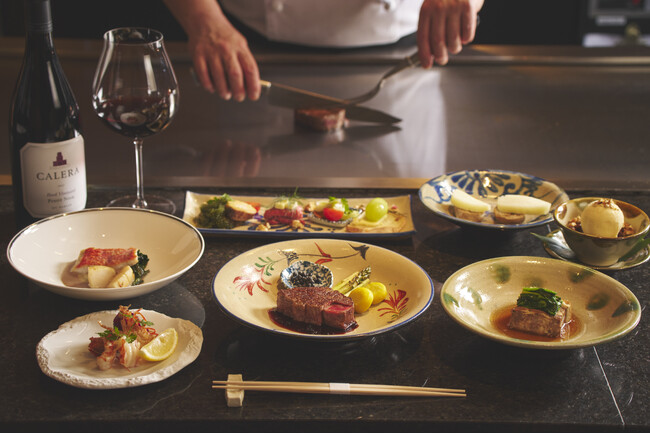 カリフォルニアを代表するワイナリー「カレラ」をご紹介　一夜限りの「シラカチ メイカーズディナー」を4月開催