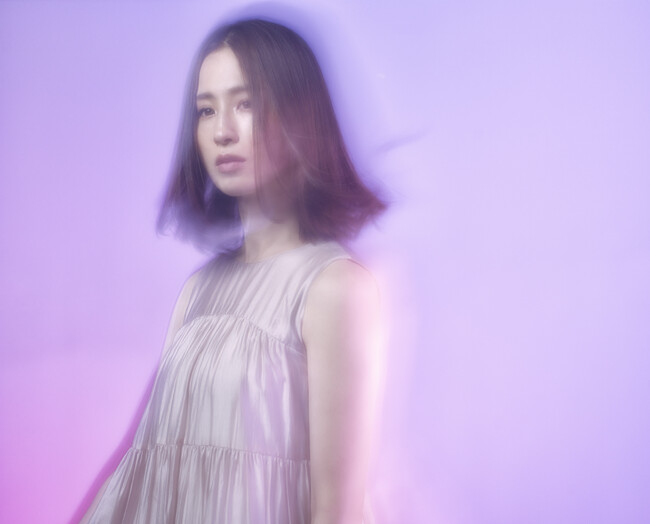 Uru、back number楽曲提供のニューシングル 映画『クスノキの番人』主題歌「傍らにて月夜」CD本日発売、ニューアルバム『tone』詳細も解禁