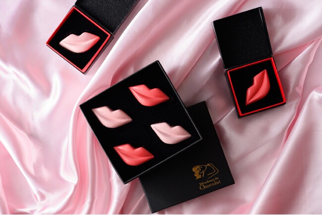 【BARNEYS NEW YORK限定】鮮やかなルージュを模したアイコンショコラ「LOVEKISS」2つの限定カラーが1月30日より登場。
