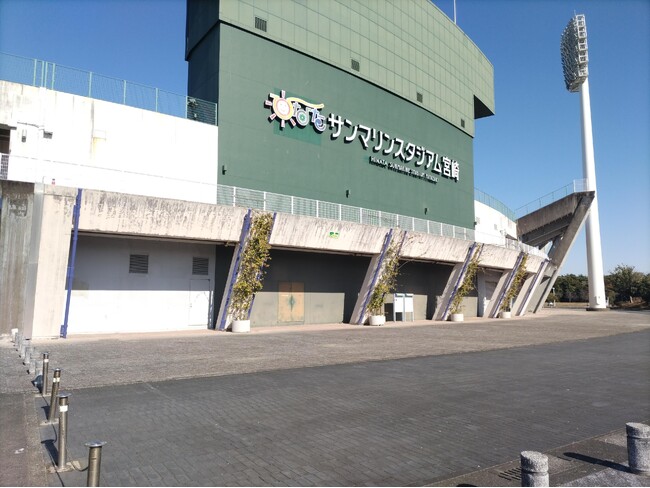 宮崎県スポーツ施設協会・タイムズ２４、ひなた宮崎県総合運動公園で「タイムズパーキング キャラバン」を活用した事前精算型駐車場運用の実証を実施