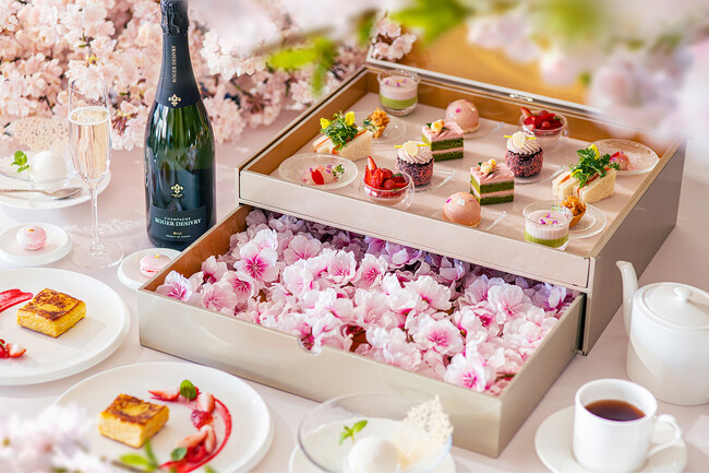 【グラングリーン大阪 パークビューのお花見アフタヌーンティー】春限定！満開の桜に包まれる『桜＆ストロベリー』が1月30日（金）予約開始！3月3日（火）より提供スタート／ザ ジャクソン ガーデン