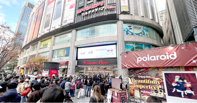 「Polaroid写真展」ヨドバシカメラ マルチメディアAkibaにてホリデーイベントとして開催