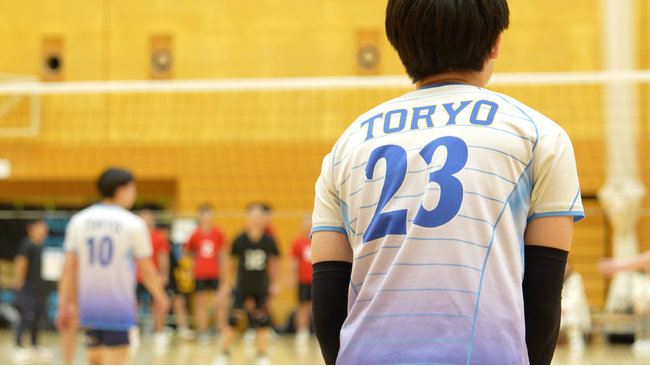 世代を超えてつながる“生涯スポーツ”としてのバレーボール「FLV2025‐26 チャレンジャーズ＆マスターズ Division 参宮橋場所 AlpenTOKYO杯 東陵東京シリーズ」開催