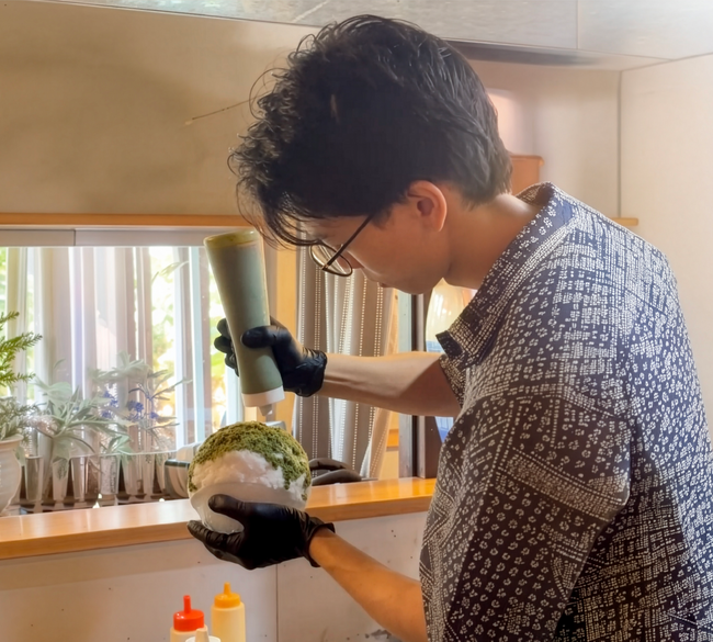 東京都内で行列を生んだ“6年修業”の削り師・カイチ　職人技のかき氷で神戸・南京町に新たな挑戦