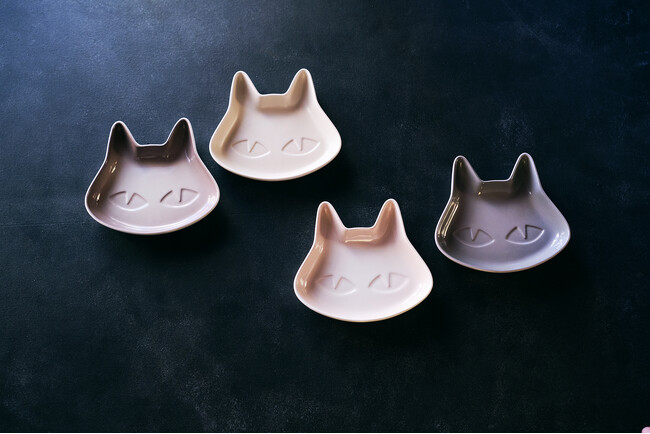 猫好きさん必見！人気の「キャットプレート」に新色が登場
