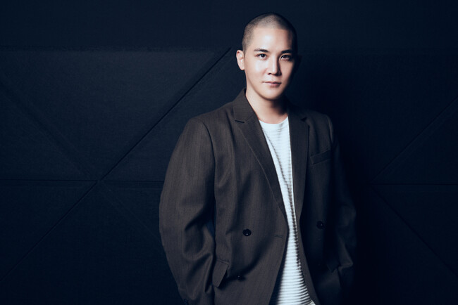 XG エグゼクティブプロデューサー・JAKOPS (SIMON)が貴重なラジオ出演！　なぜXGは世界に届いたのか？　自身のルーツについても。