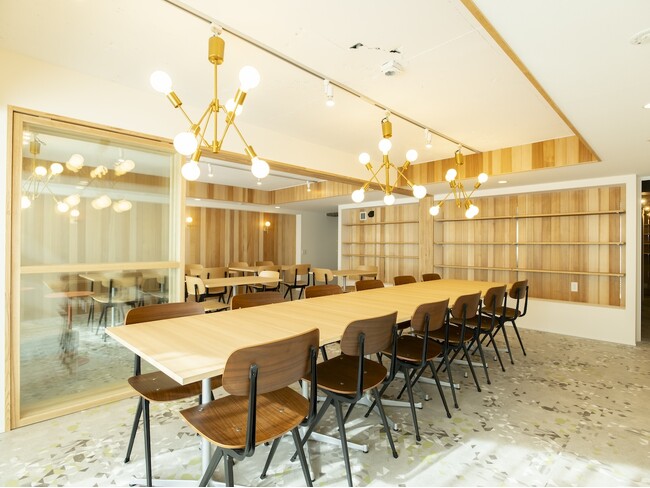 ゼロリノベ、原宿のヴィンテージマンションに新事務所をオープン。フルリモート企業が考える「集うためのオフィス」とは