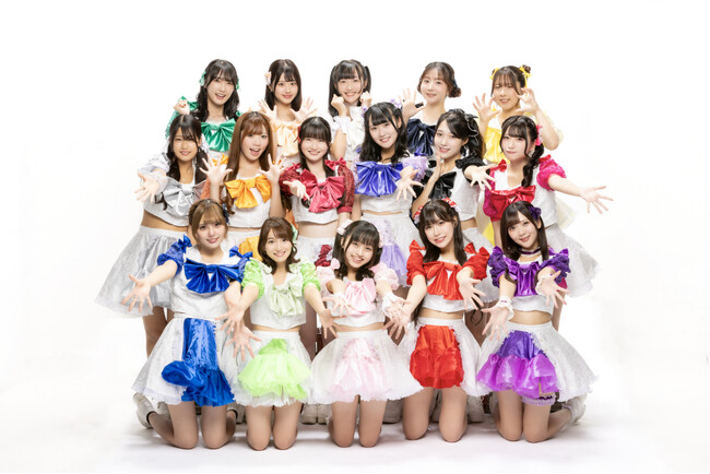人気アイドルユニット「dela」のステージ衣装を1年生が製作！【名古屋デザイナー・アカデミー】