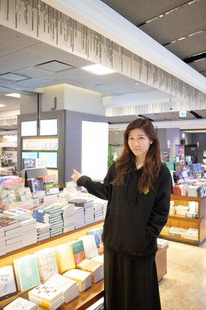 ヒコロヒー初の小説集「黙って喋って」韓国語訳版発売&現地トークイベントにファン集結!