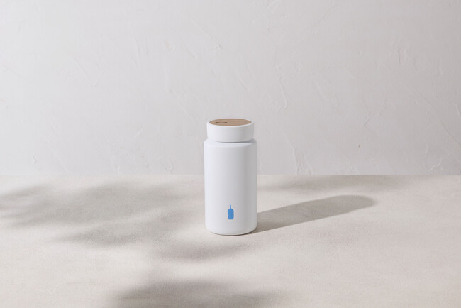 ブルーボトルコーヒーにて、天然木を楽しむドリンクボトル「MOKU」の特別カラーを限定販売