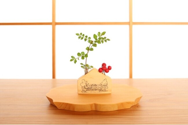 「くまだいの木」×木草舎コラボグッズキャンパス内の廃木材を活用した「野の花挿し」の販売開始について