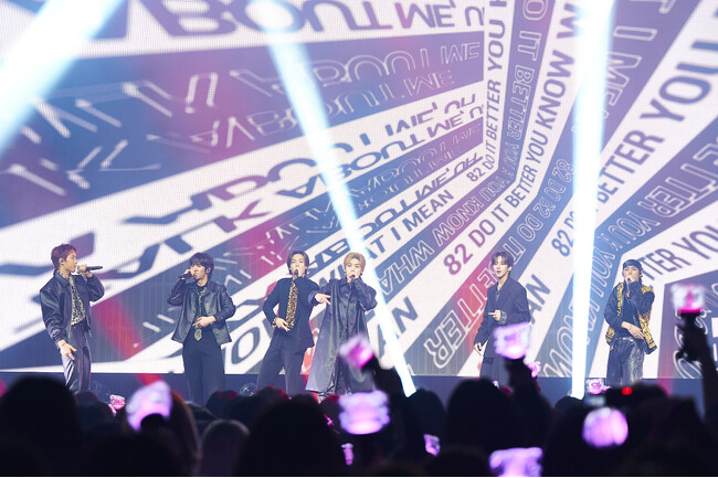 K-POPに現れた異色の次世代アイドル82MAJORが初のZeppツアー開催。HANAのカバー曲も披露！