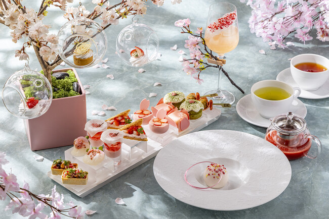 いちごと桜アフタヌーンティー “春彩” 　春を彩る、桜あんミルフィーユや抹茶フィナンシェなど 　あまおうのプレミアムソース仕立ての大人なホテルスイーツも登場 