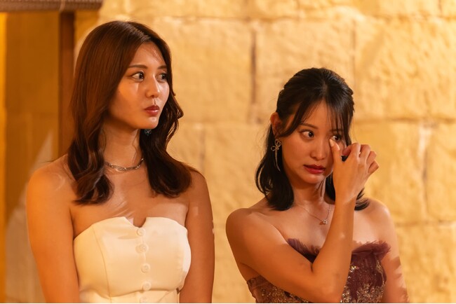 元AKB48が“最も美しい顔100人”タレントと脱落を懸けたモテバトルで涙…まさかの展開にスタジオ騒然　美女たちの“ゼロ距離”プール騎馬戦に霜降り明星・せいや騒然「人間の最後やん」