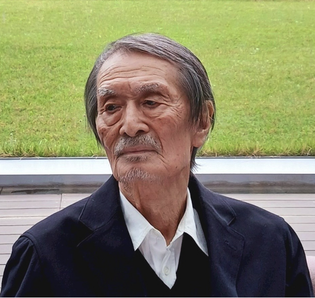 俳優・山崎努の連載エッセイ「山崎努の『どんぶらこ』」が、2/19発売の「週刊文春」でスタート！　「感謝を込めて書きます。お付き合い下さるとうれしい」