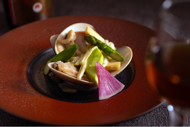 【 春季限定 】旬の春食材が色鮮やかに開花！季節の味覚を詰め込んだ今だけの贅沢コースが、梅田スカイビル39階「中国料理 燦宮」に登場 ！