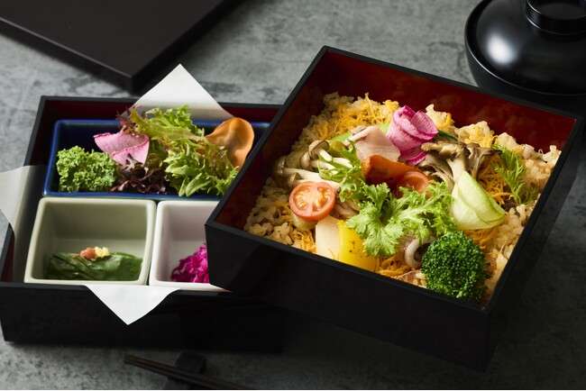 【SORANO HOTEL】リーズナブルに叶える“日常の贅沢” 平日限定「ご褒美お重ランチ」＆期間限定「夜を愉しむハイティー」登場