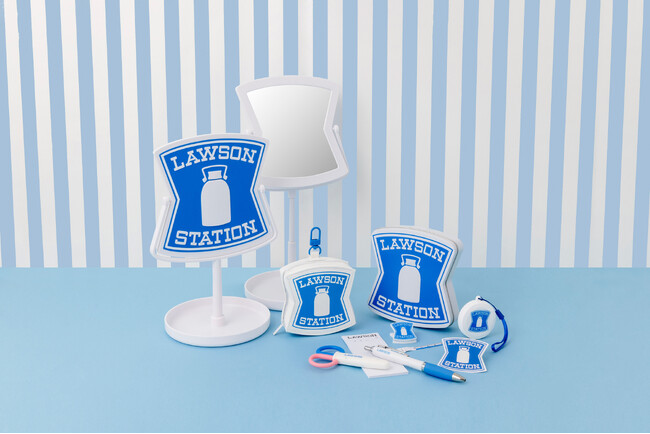 看板が“そのまんま”付録になった「LAWSON(ローソン)」公式ブック3種が2/27発売!