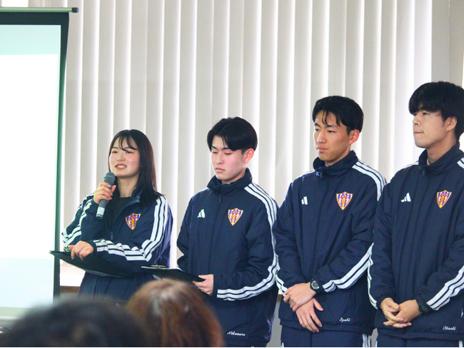 JAPANサッカーカレッジ学生が聖籠町へ「政策提言」実現に向けて発表会を実施