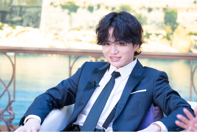 女優・はづきの求め合う濃厚キスに菊池風磨が思わず制止「止めよう…まだ3話！」　ショーダンサー・るみと俳優・ゆうとが急接近キス 菊池風磨「はじめて家来た日みたい」｜『ラブパワーキングダム2』第3話