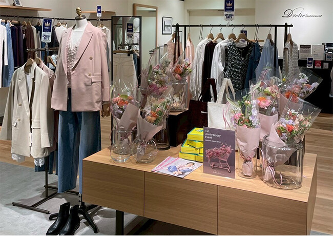【Droite lautreamont(ドロワットロートレアモン)】阪神梅田本店オープン1周年を記念し、アニバーサリーイベントを開始。オリジナルノベルティもご用意。