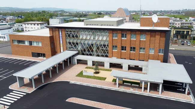 議会をもっと身近に──北海道初！新十津川町議会の有志議員が「まちだん」の利用をスタート