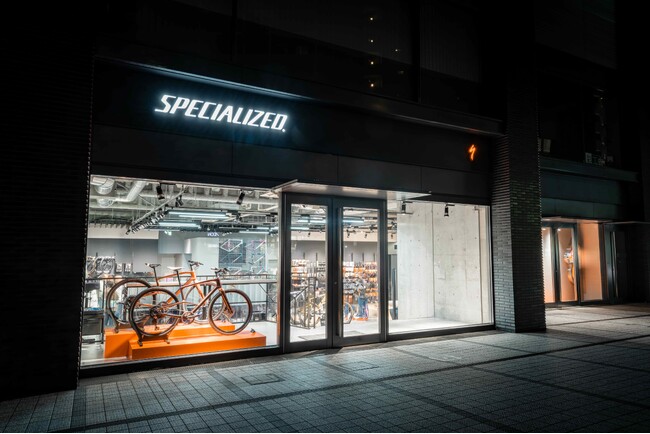 スペシャライズド新宿がフラッグシップストアとしてリニューアルオープン