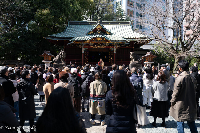 渋谷の神社で、伝統芸能と西洋オペラが融合。イマーシブオペラ『KABUKI×パリアッチ』が大盛況のうちに閉幕
