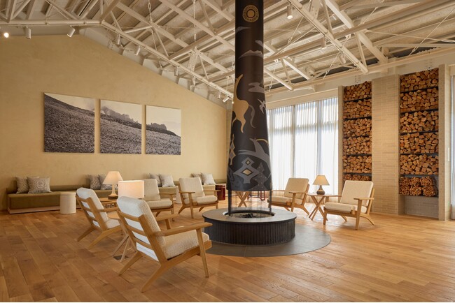 ＜ザ・コンランショップ＞がデザイン監修したホテル「HACIENDA KARUIZAWA」と温浴施設「AQUAIGNIS GARDEN SPA」がグランドオープン