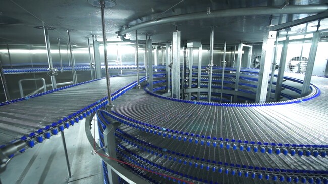 3月4日発行「日経トレンディ」に “ 冷凍食品市場の次世代型ソリューション” として「高効率自然冷媒冷凍機『NewTon』」ならびに「スパイラル型フリーザー」を広告掲載しました