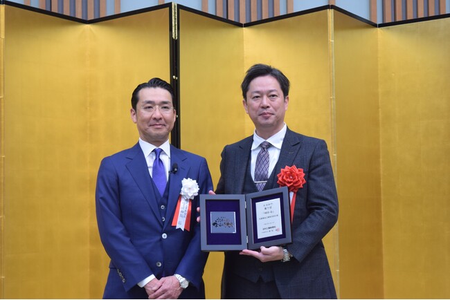 さとやくの塩分補給サプリメント「RED-Q」が第36回読者が選ぶネーミング大賞で生活部門第一位、審査員特別賞をW受賞