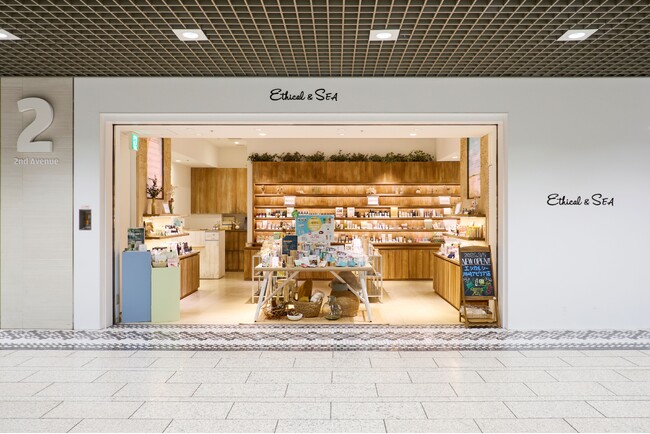 【1周年】エシカルセレクトショップ「Ethical&SEA 川崎アゼリア店」が3月5日に1周年。感謝を込めた、ハズレなしの「エシカル抽選会」を3月1日より開催