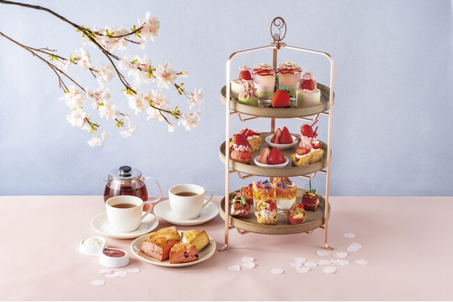 ローズホテル横浜、プレミアムいちご「あまりん」「かおりん」と桜が彩る「いちごフェア」を開催