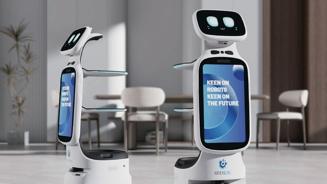 通路幅49cm、業界最狭クラスを突破。大型サイネージ搭載の小型配膳ロボット「KEENON T11」を販売開始