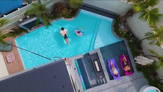 夏まで待てない　4月1日から温水プール開き！　扉を開ければもうそこはリゾートの世界観「THE POOL HOUSE　TOKYOBAY」「THE POOL HOUSE KISARAZU」ザ・プールハウス