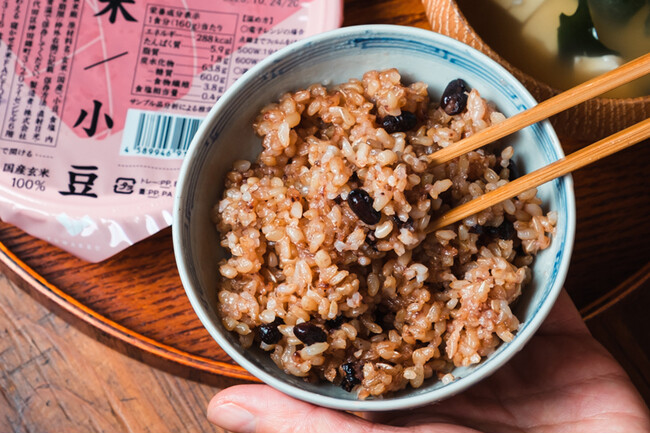 創業時から続く定番の味「寝かせ玄米(R) 小豆ブレンド」がさらに美味しく進化