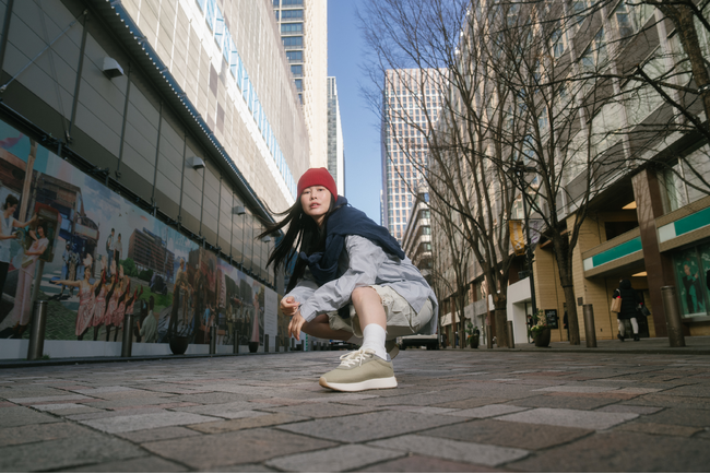 【Allbirds×田中シェン】春の新作スニーカー「バーシティ」シリーズ 3月5日発売。サステナブル素材×レトロデザインで快適な履き心地を実現