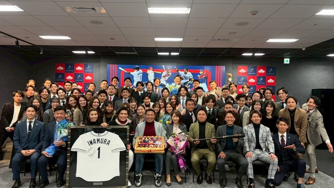【Road】「今日の仕事は、WBC応援です！」お台場のベンチャー企業が、準々決勝の突破を信じて