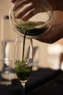 中国茶器の展示のための抹茶カクテル 中国茶器の展示のための抹茶カクテル
