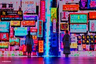 パリ・ファッションウィークで発表された「ANREALAGE 2026年秋冬コレクション」に協賛