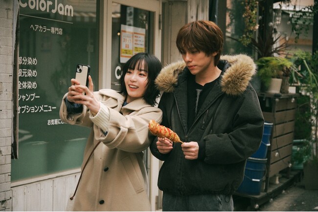 ABEMAとショードラの“縦横連動ハイブリッドドラマ”『バッドチョイス・グッドラブ』宮崎優“ひより”、元カレ・山下幸輝“鯨”とのデートで意外な素顔に心惹かれるも…新入生・伊礼姫奈“リコ”登場で急展開