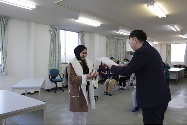 続報！介護福祉士実務者研修　インドネシアで開講の2期生、3期生合わせて13名が修了