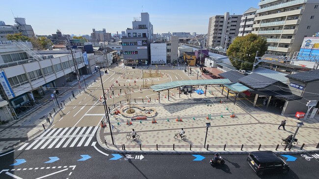 服部天神駅前広場が完成 地域の新たな顔に