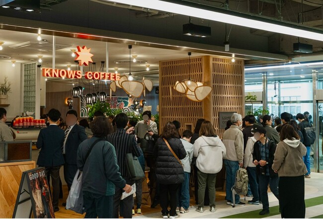 初日から大盛況！新ブランド「KNOWS COFFEE」3月18日グランドオープン！